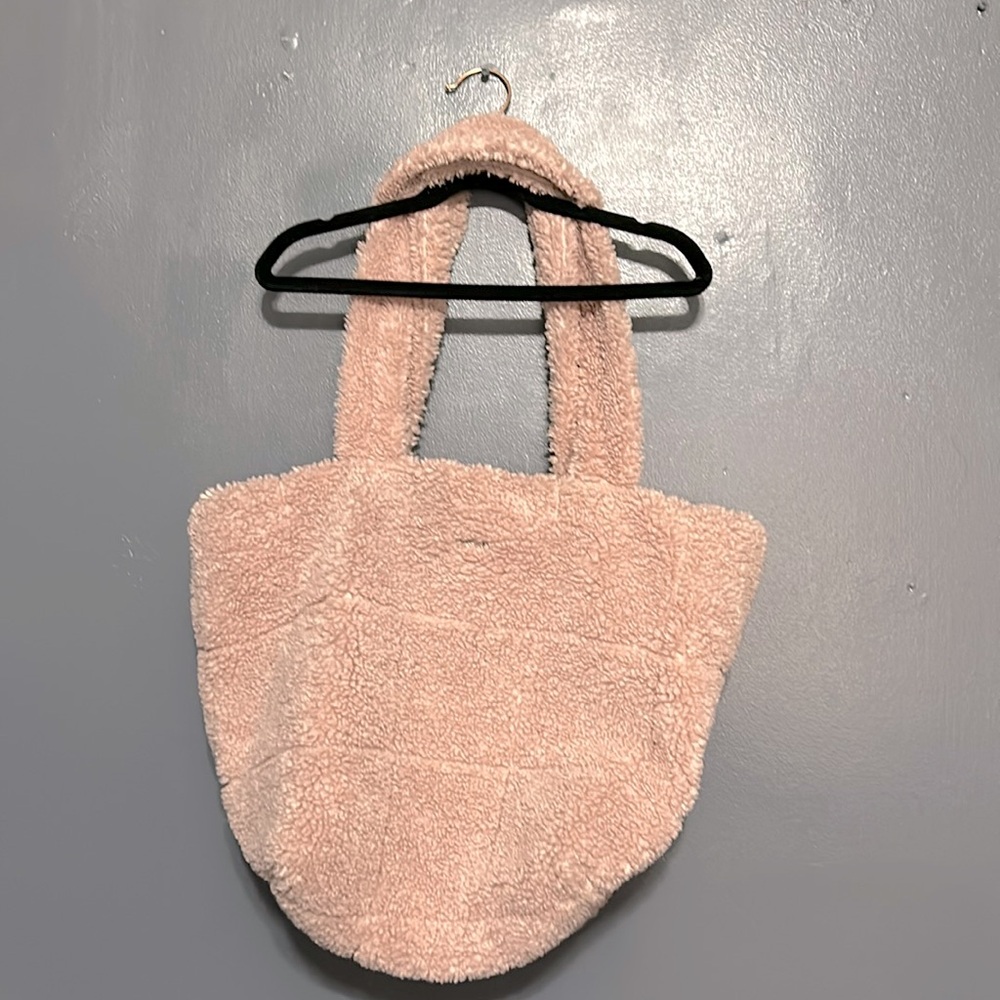 DKNY tote